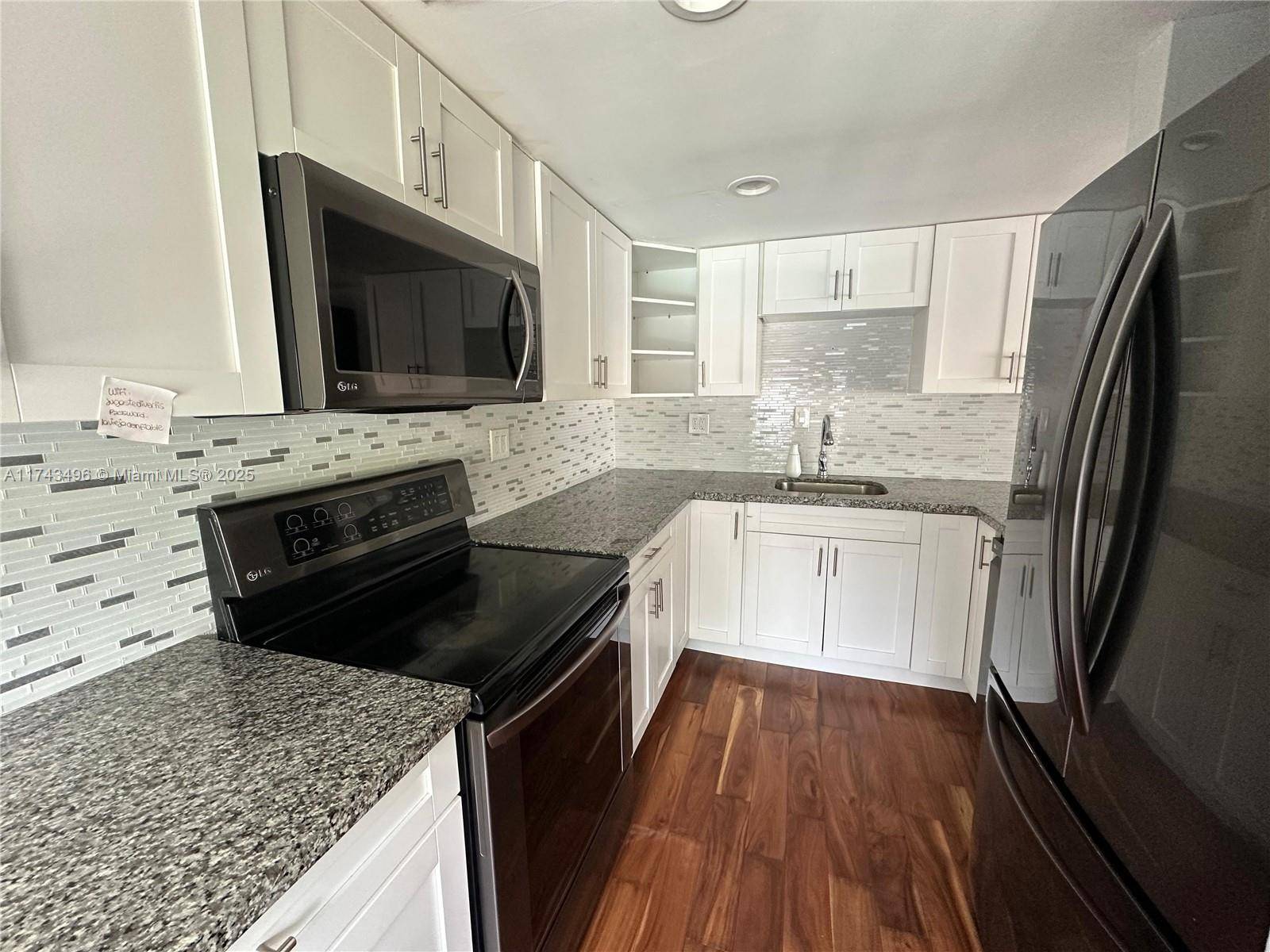 Fort Lauderdale, FL 33301,90 Isle Of Venice Dr #10
