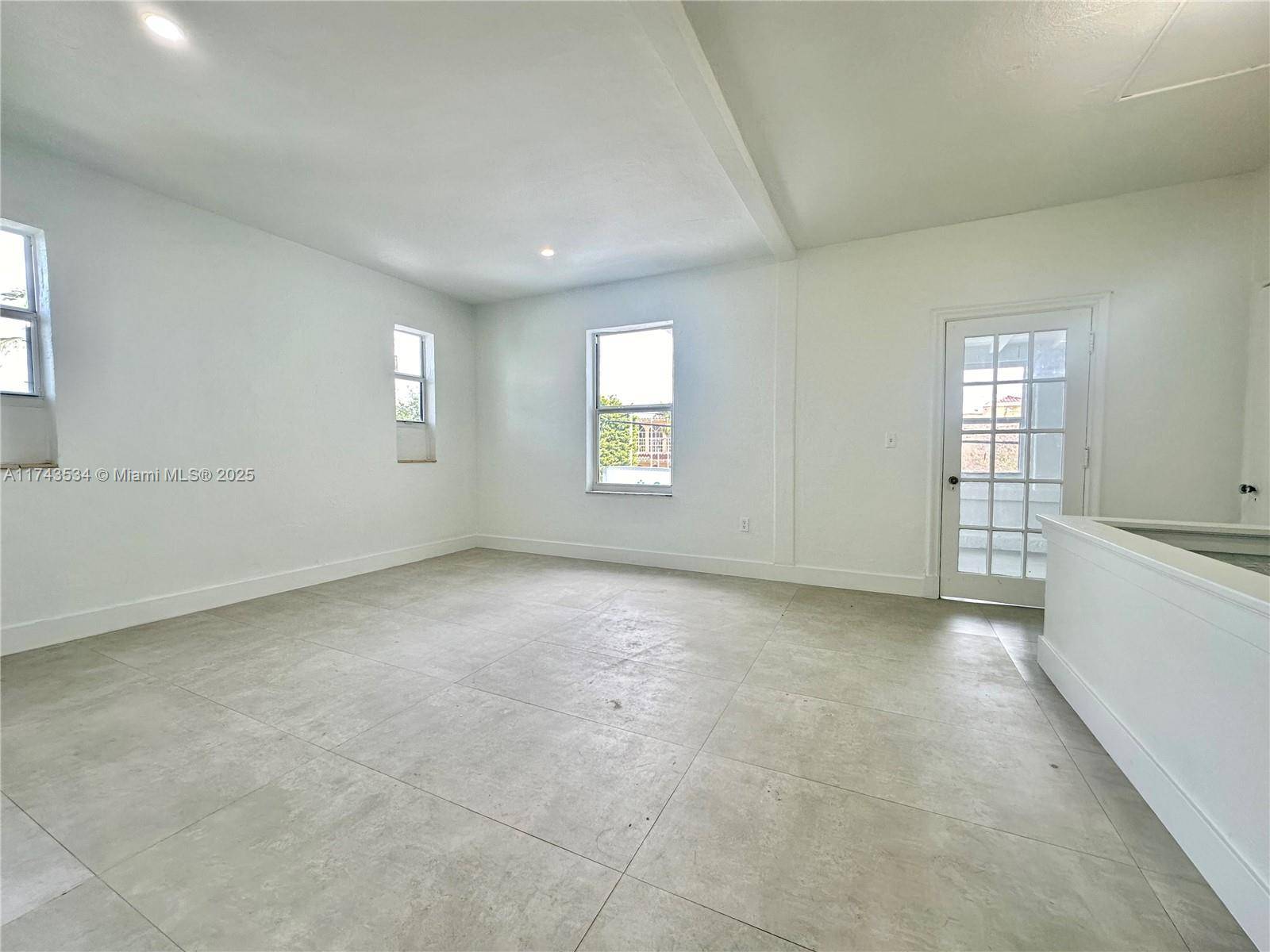 Miami, FL 33125,30 NW 32nd Pl #1