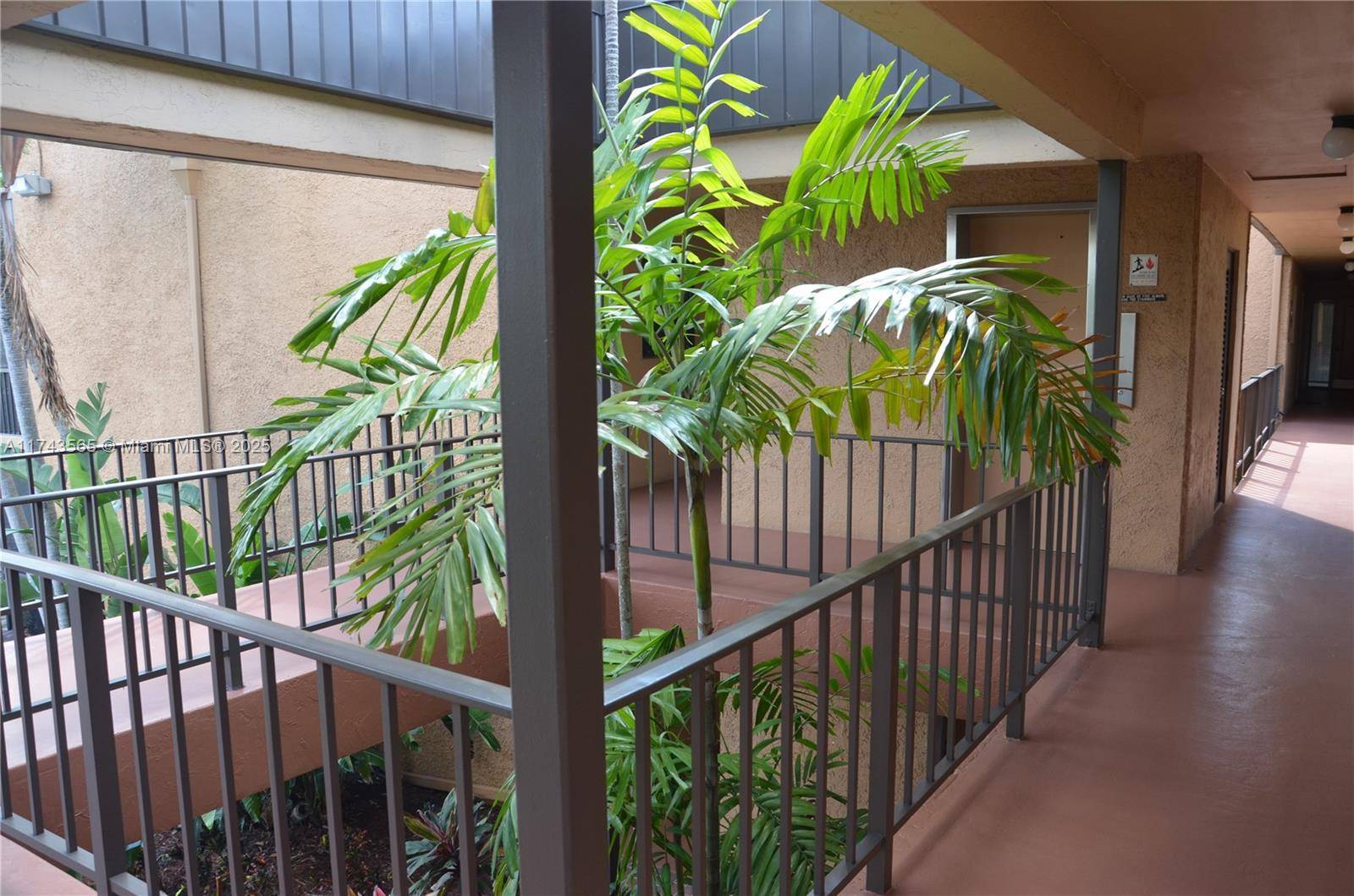 Plantation, FL 33324,8851 N New River Canal Rd #18E
