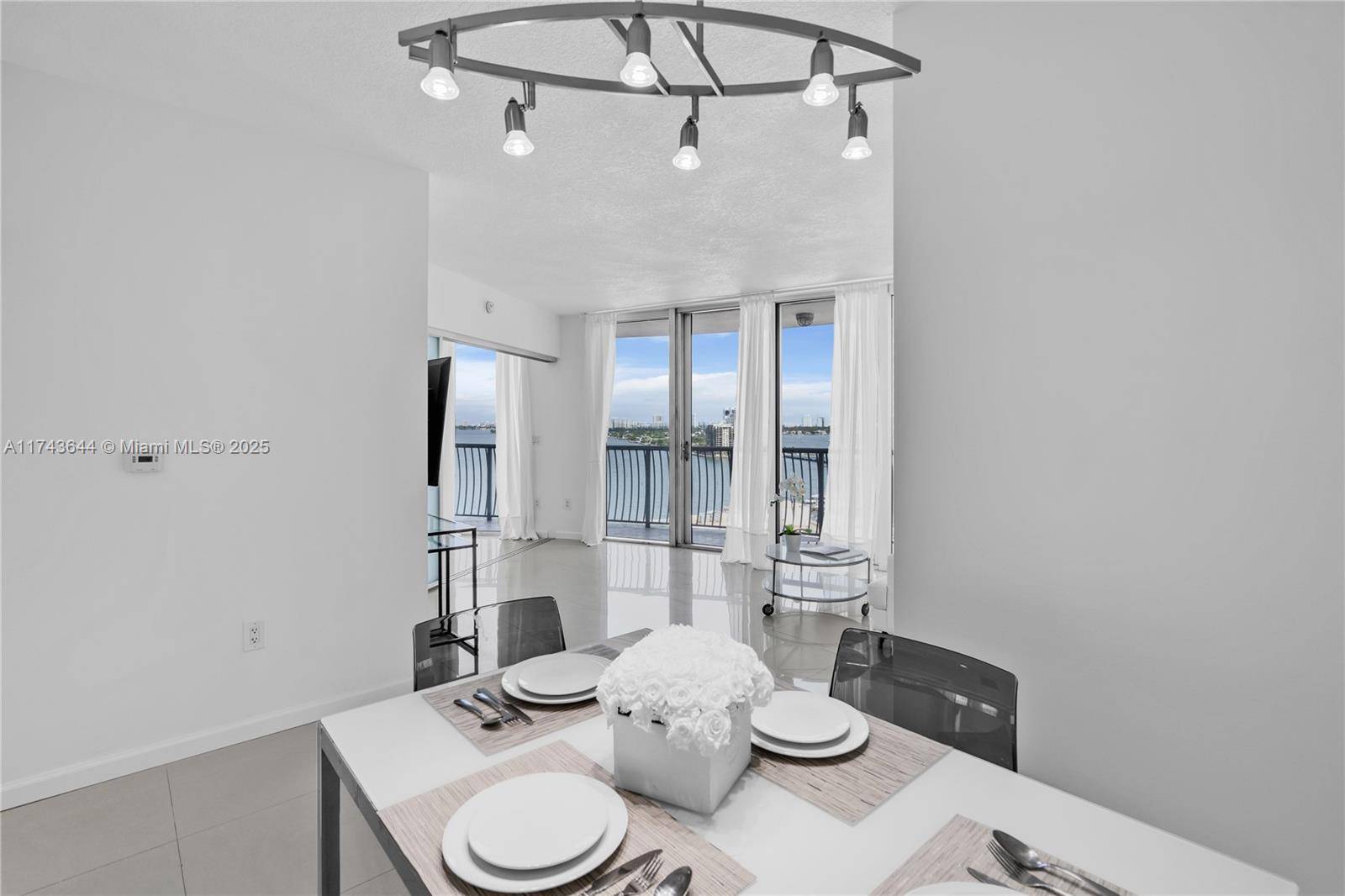 Miami, FL 33132,1750 N Bayshore Dr #1602
