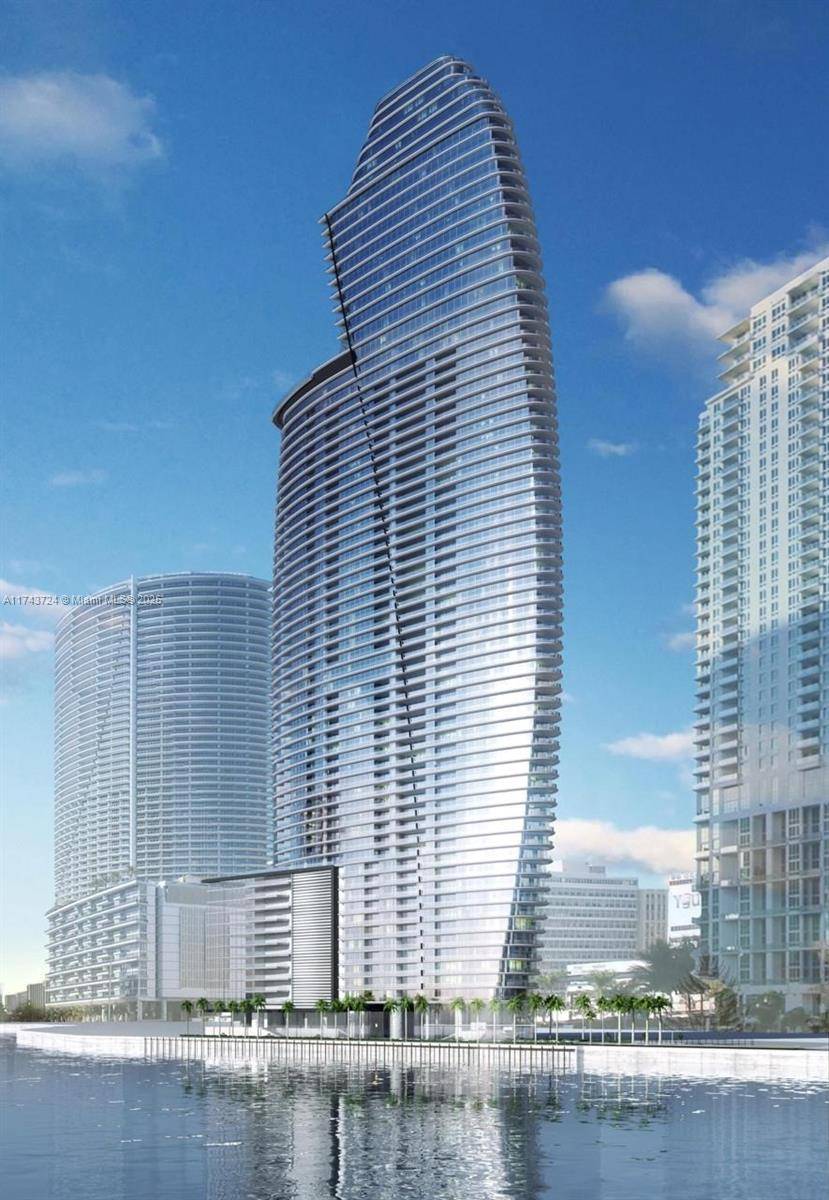 Miami, FL 33131,300 Biscayne blvd way #2304