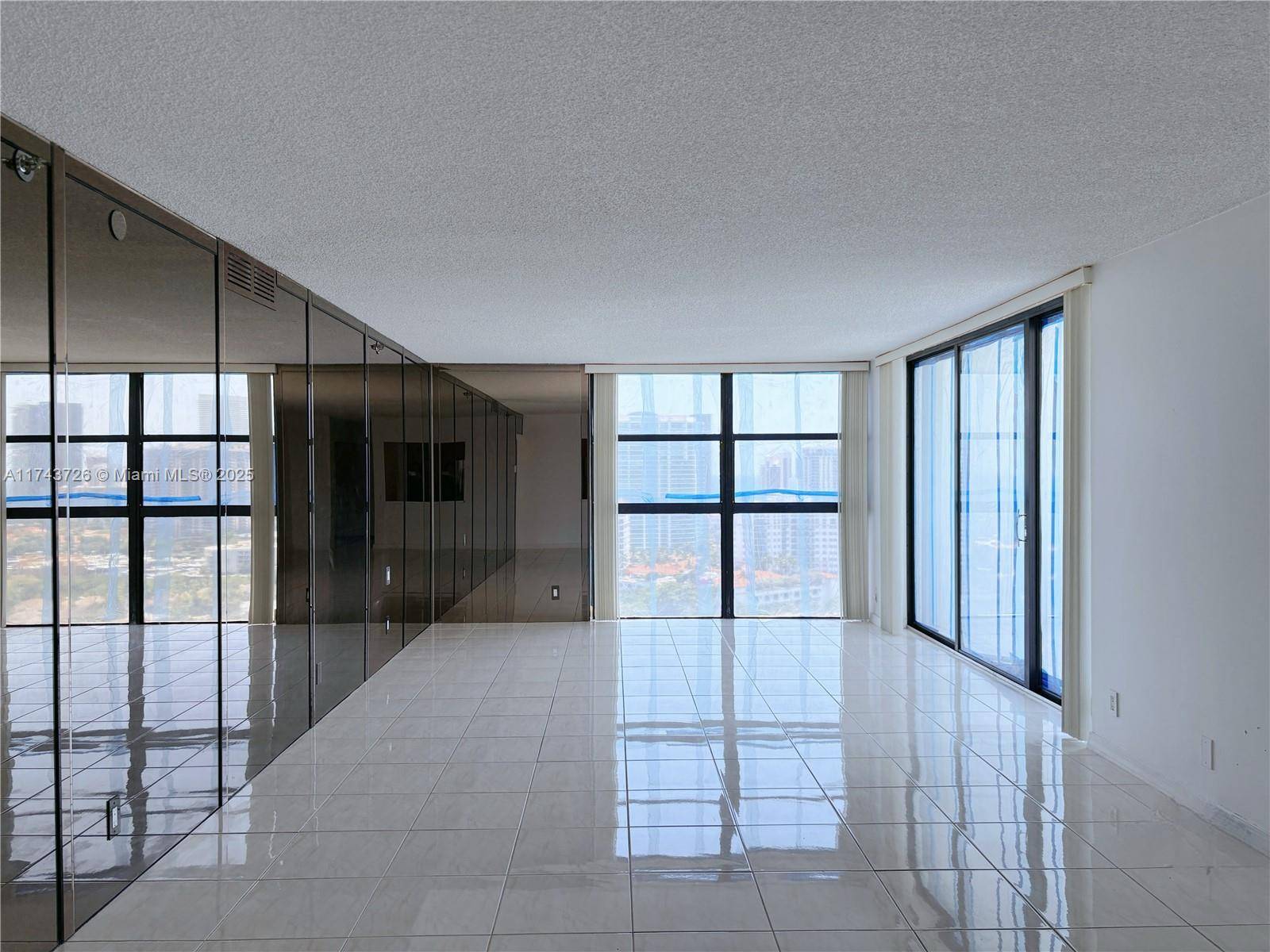 Aventura, FL 33180,20355 NE 34th Ct #2423