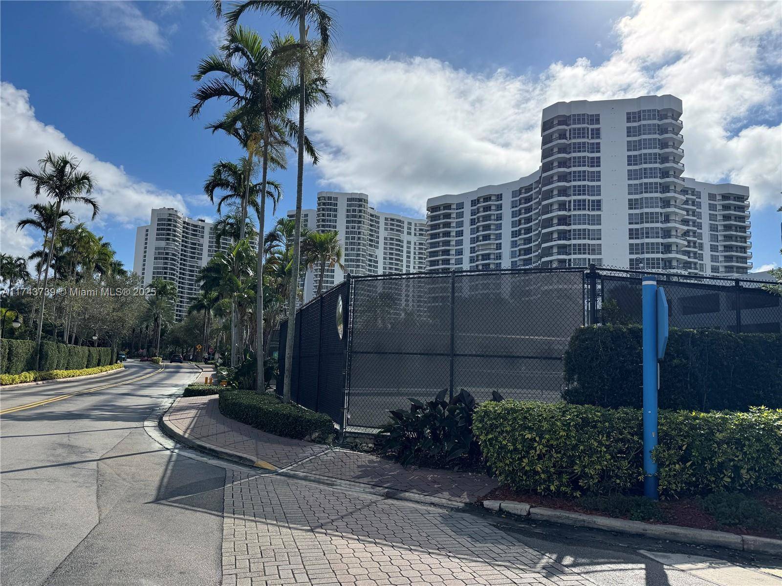 Aventura, FL 33180,3530 Mystic Pointe Dr #1907