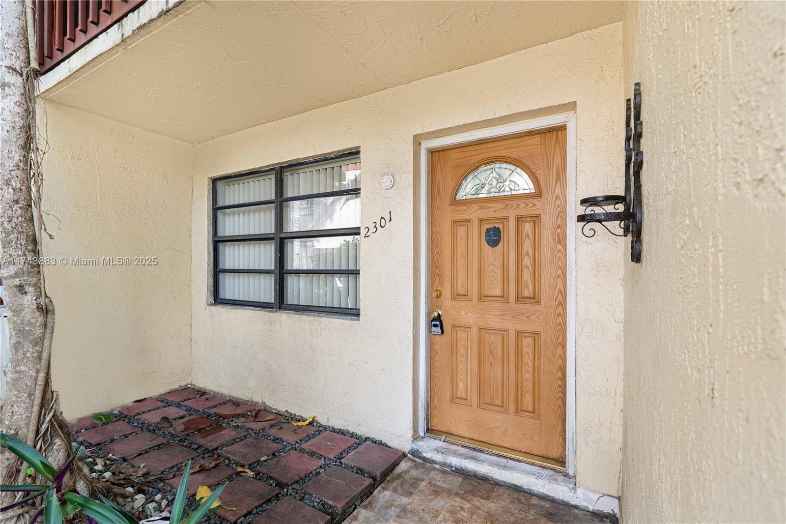 Hialeah, FL 33016,2301 W 66th Pl #304