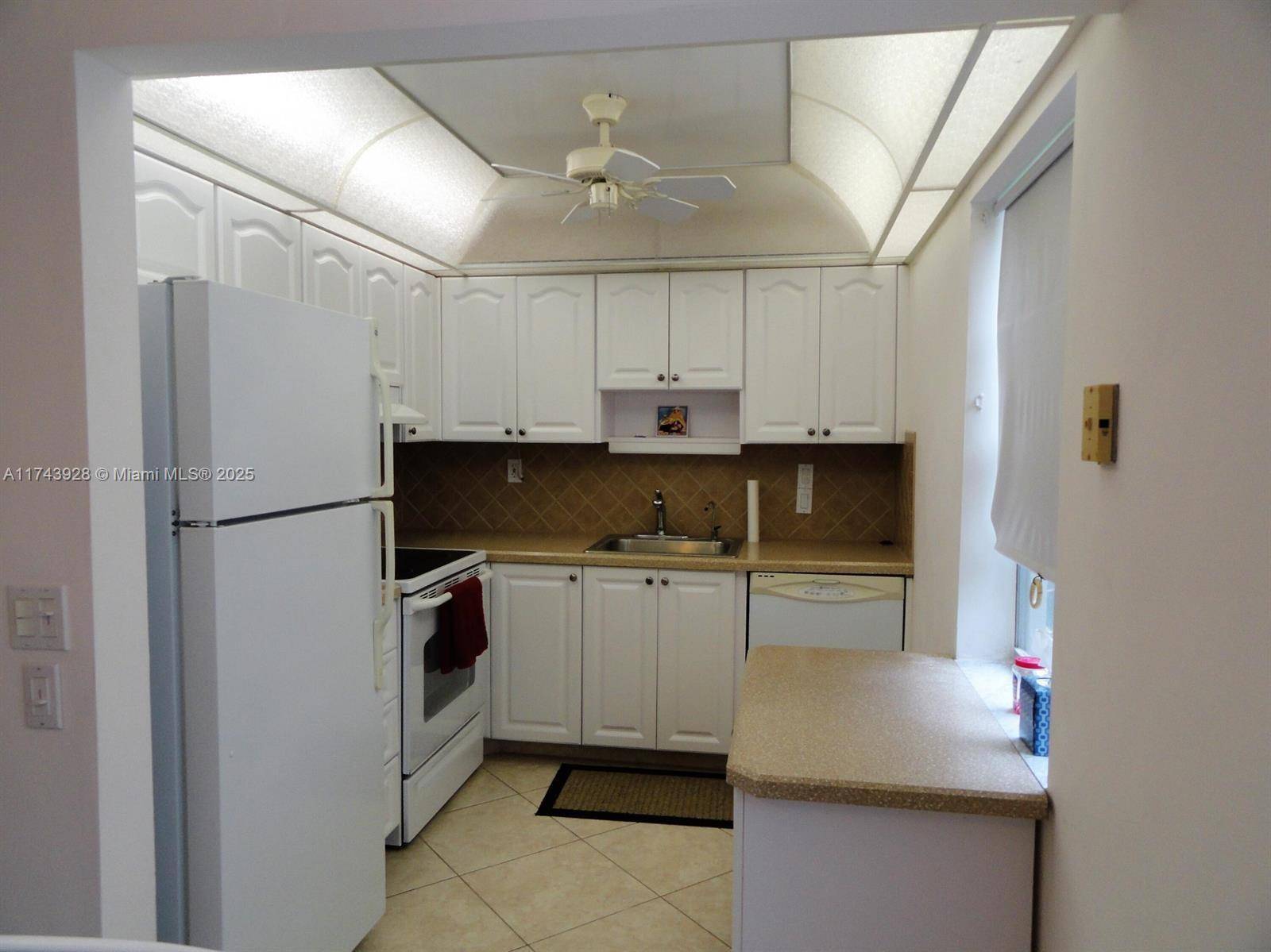 Delray Beach, FL 33484,642 N Normandy  N #642