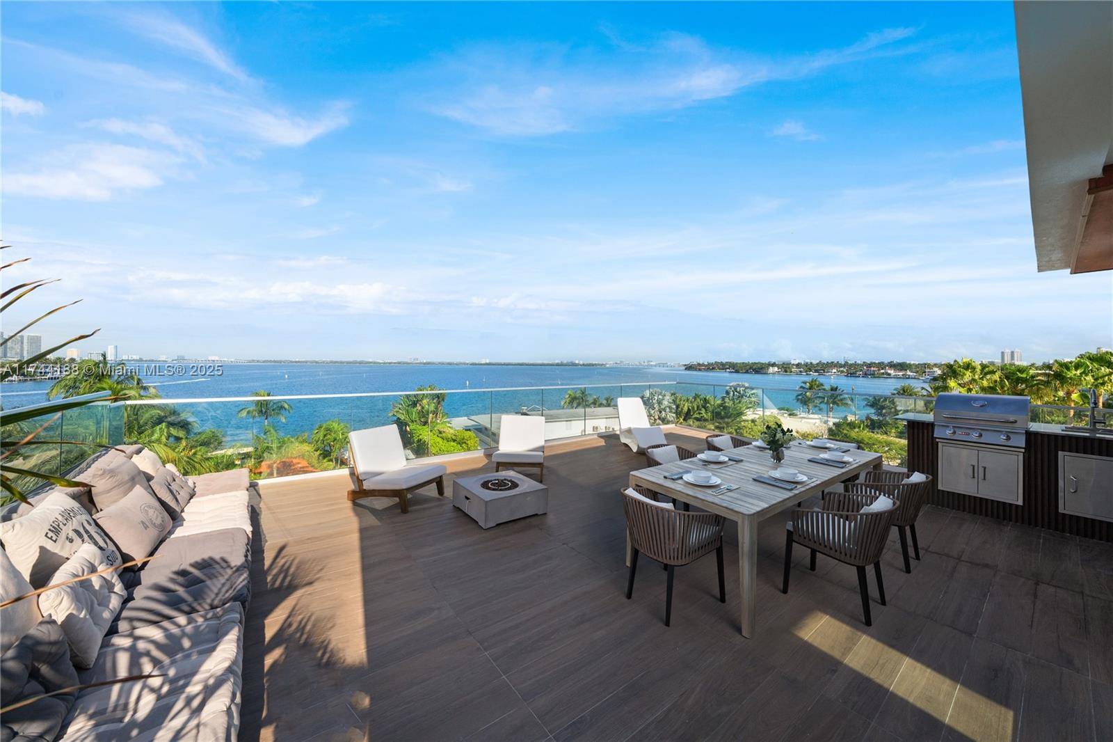 Miami Beach, FL 33139,11 Century Ln