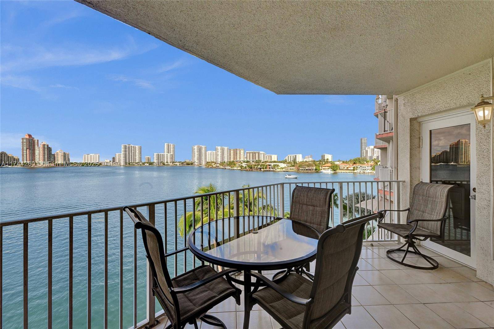 Sunny Isles Beach, FL 33160,18260 N Bay Rd #512