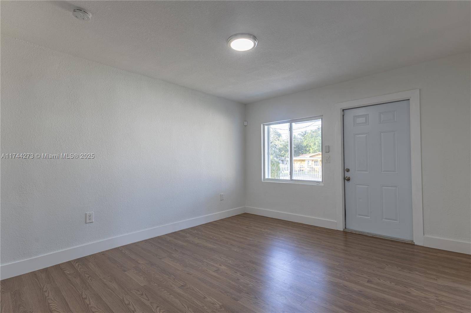 Miami, FL 33168,866 NW 108th St