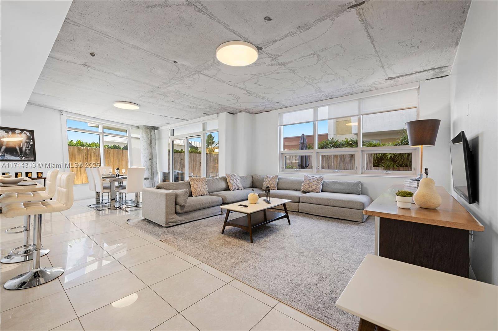 Miami, FL 33137,3250 NE 1st Ave #515
