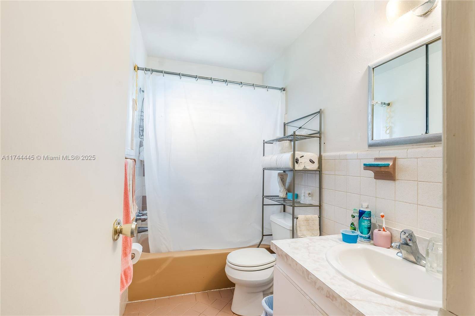 Hollywood, FL 33024,6370 Park St