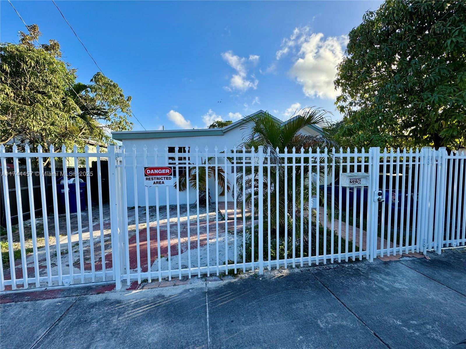 Miami, FL 33142,2326 NW 59th St