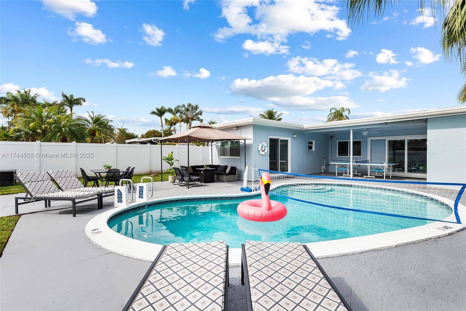 Hollywood, FL 33020,1426 Coolidge St #1426