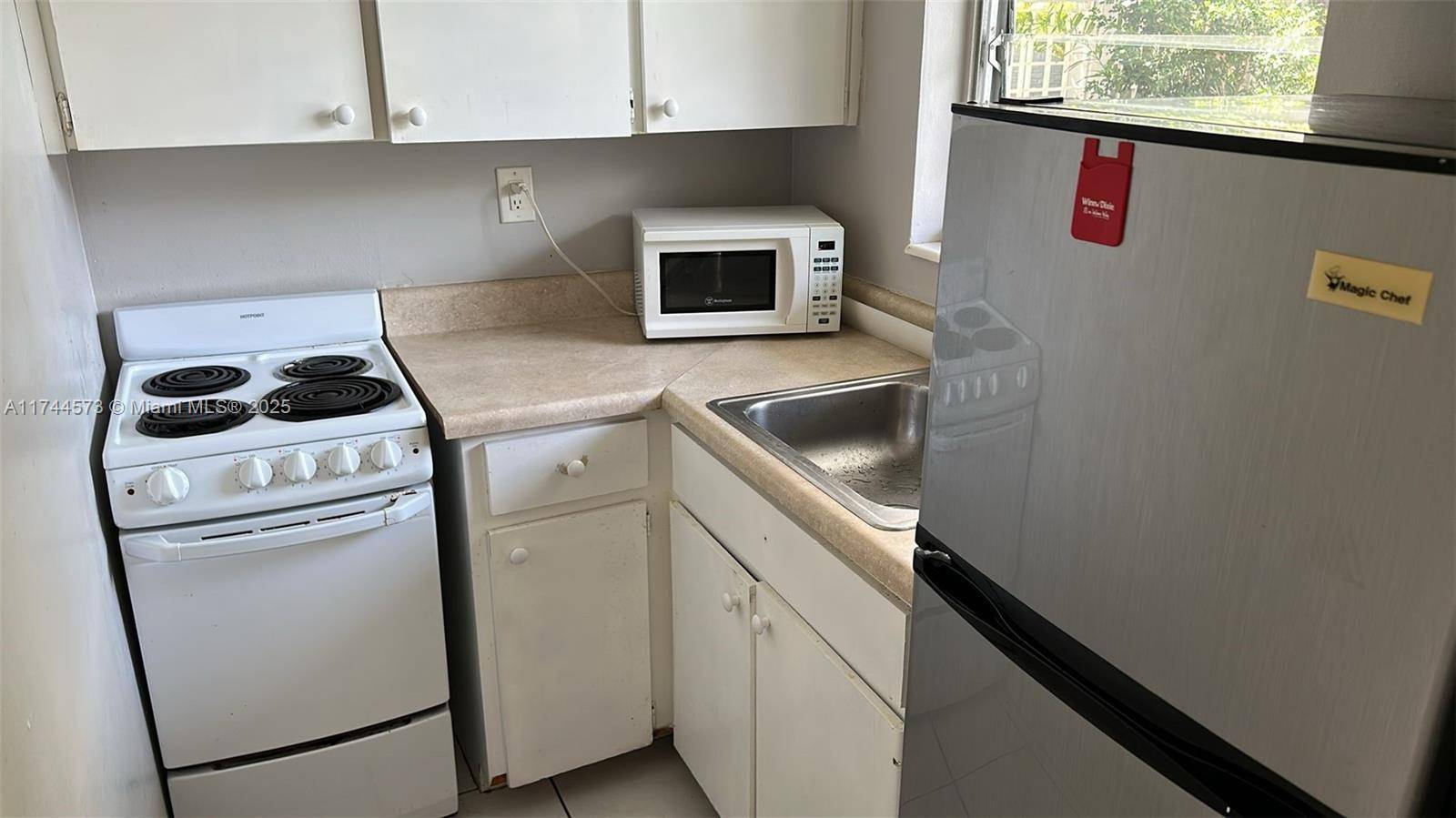 Fort Lauderdale, FL 33301,90 Isle Of Venice Dr #1
