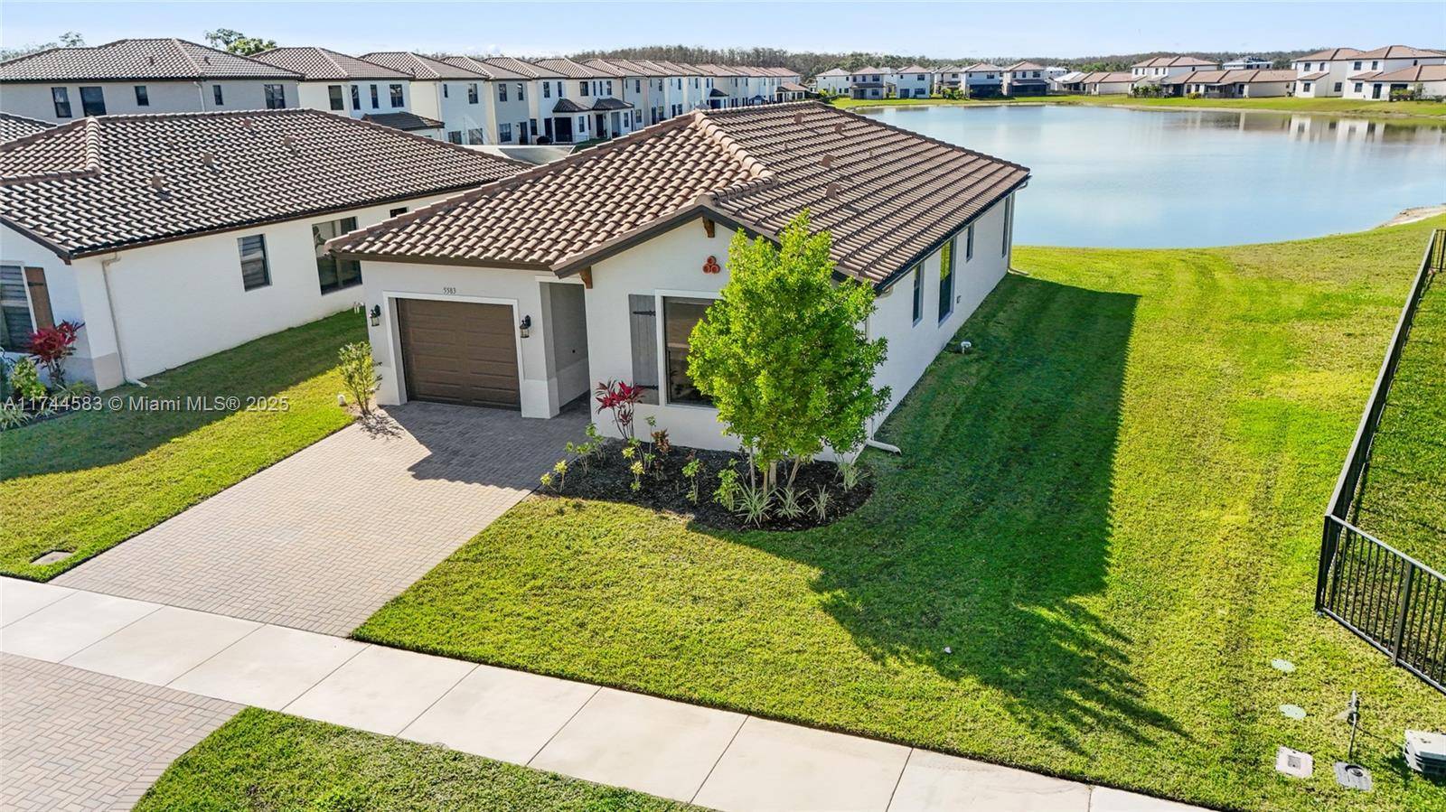 Ave Maria, FL 34142,5583 Morino Way