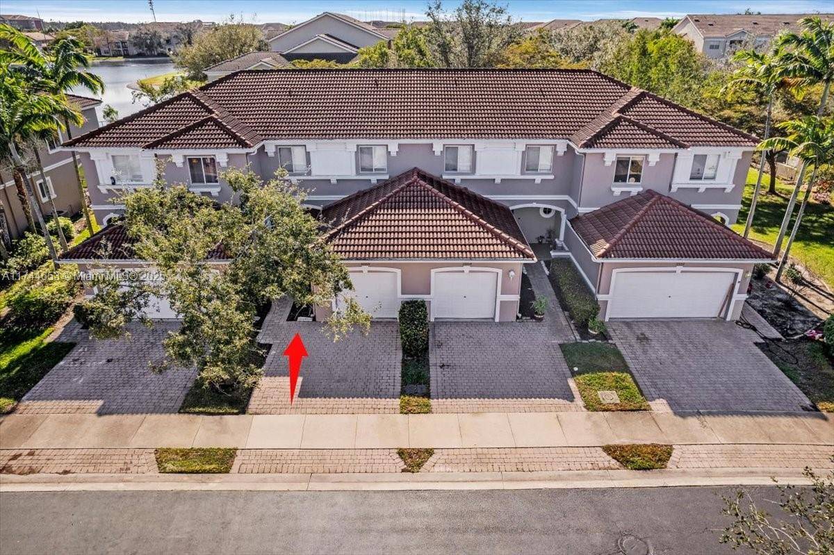 Fort Myers, FL 33905,10006 Salina