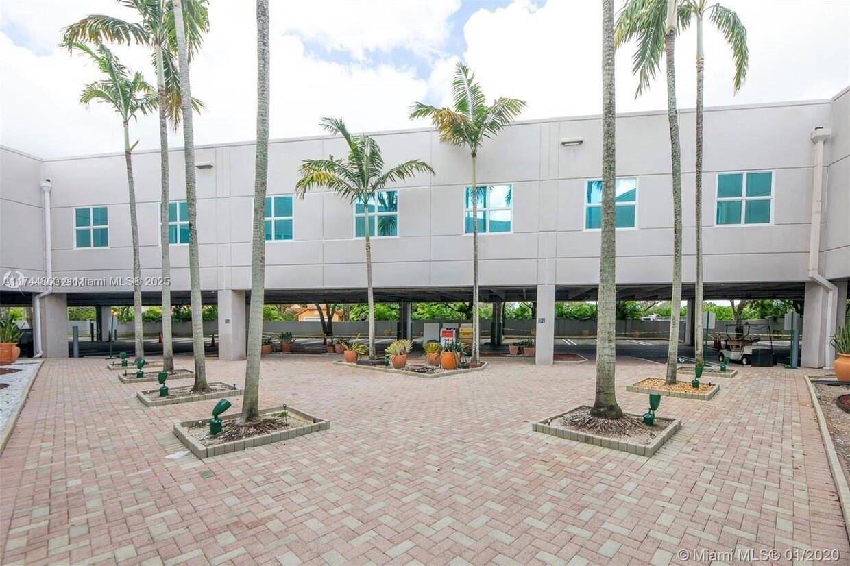 Doral, FL 33178,10305 NW 41st St #215C