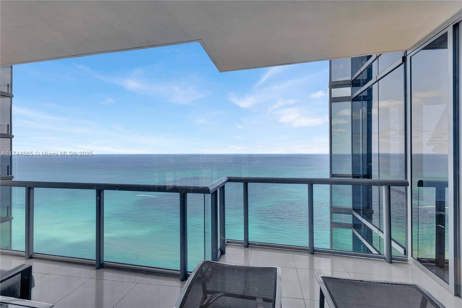 Sunny Isles Beach, FL 33160,17121 Collins Ave #3708