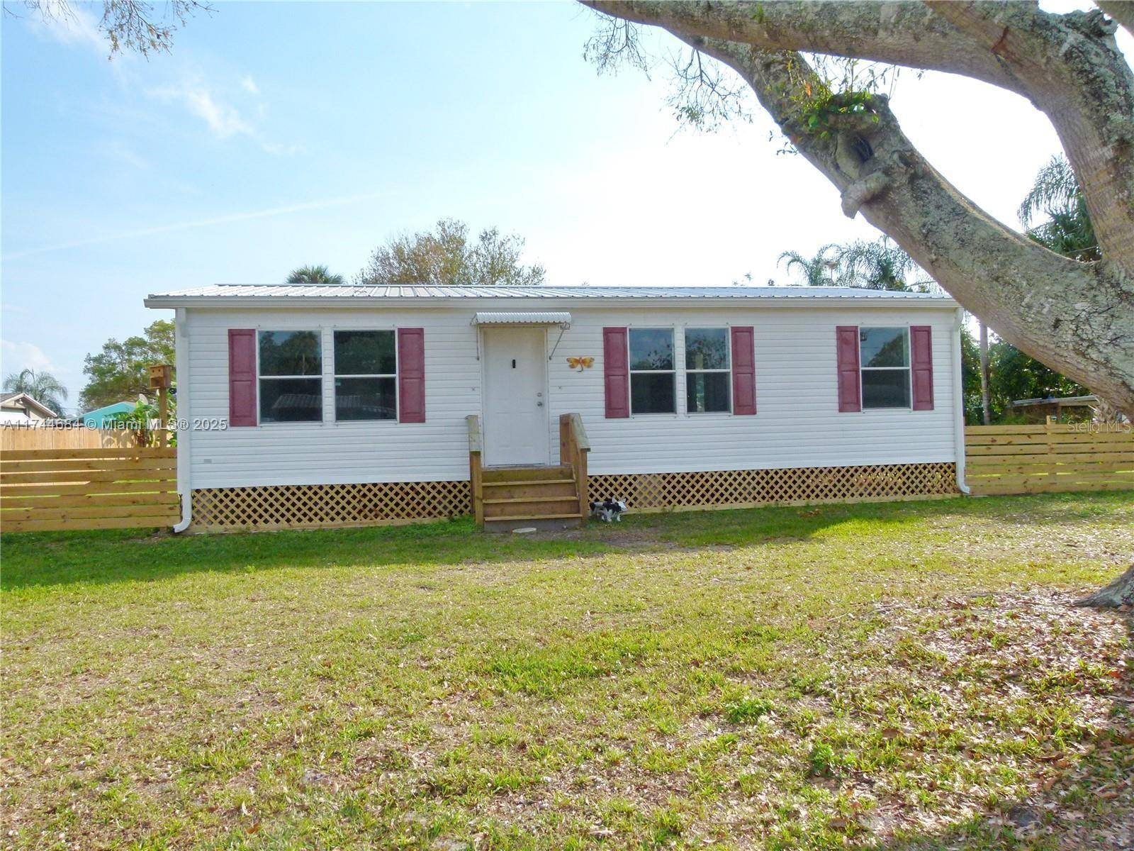 Okeechobee, FL 34974,3412 SE 25th Street