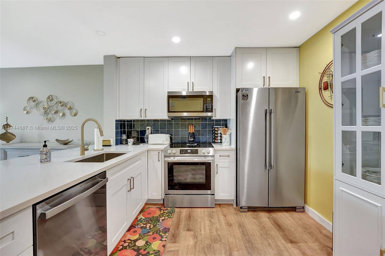 Lauderhill, FL 33313,4750 NW 22nd Ct #404