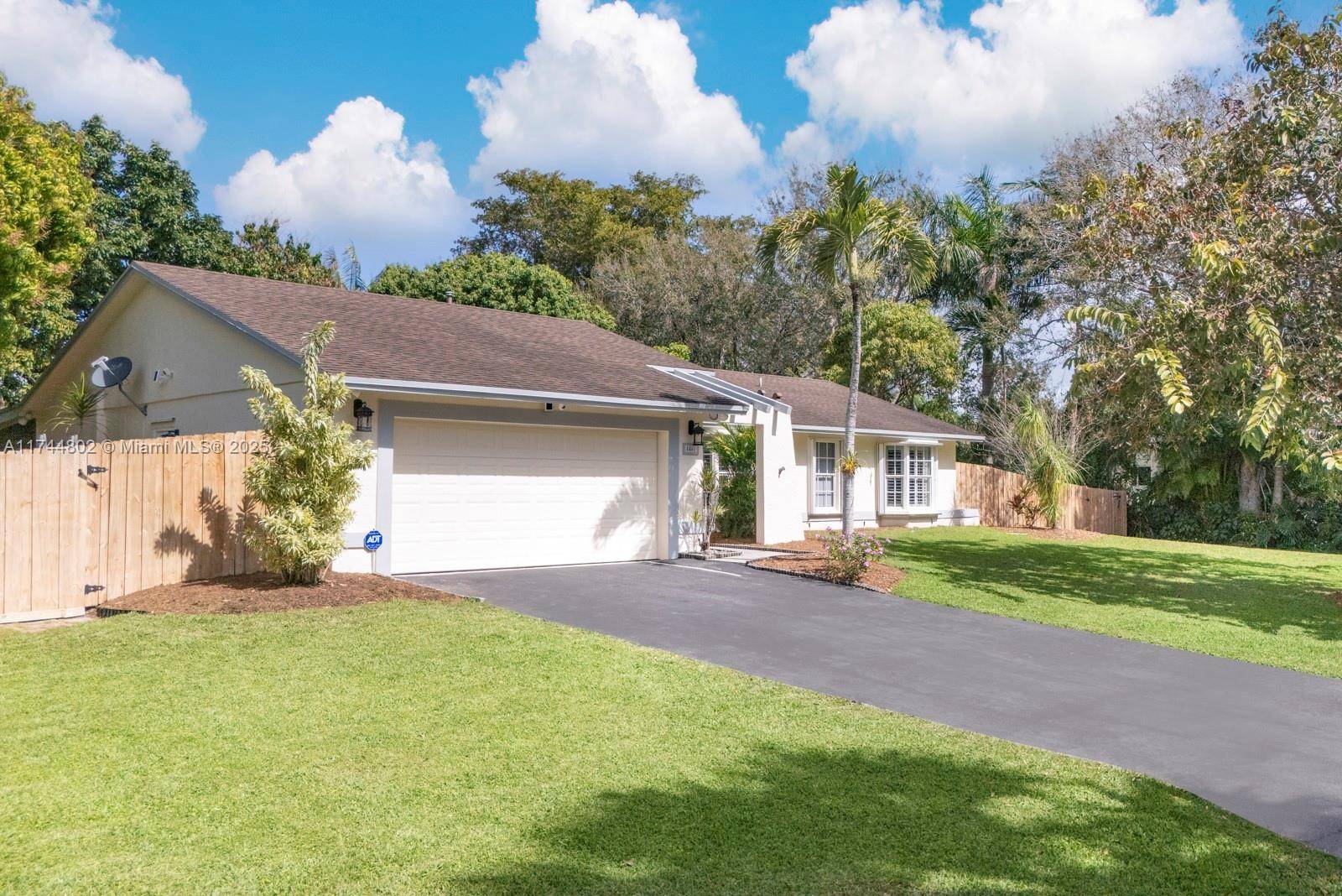 Palmetto Bay, FL 33157,8461 SW 181st St