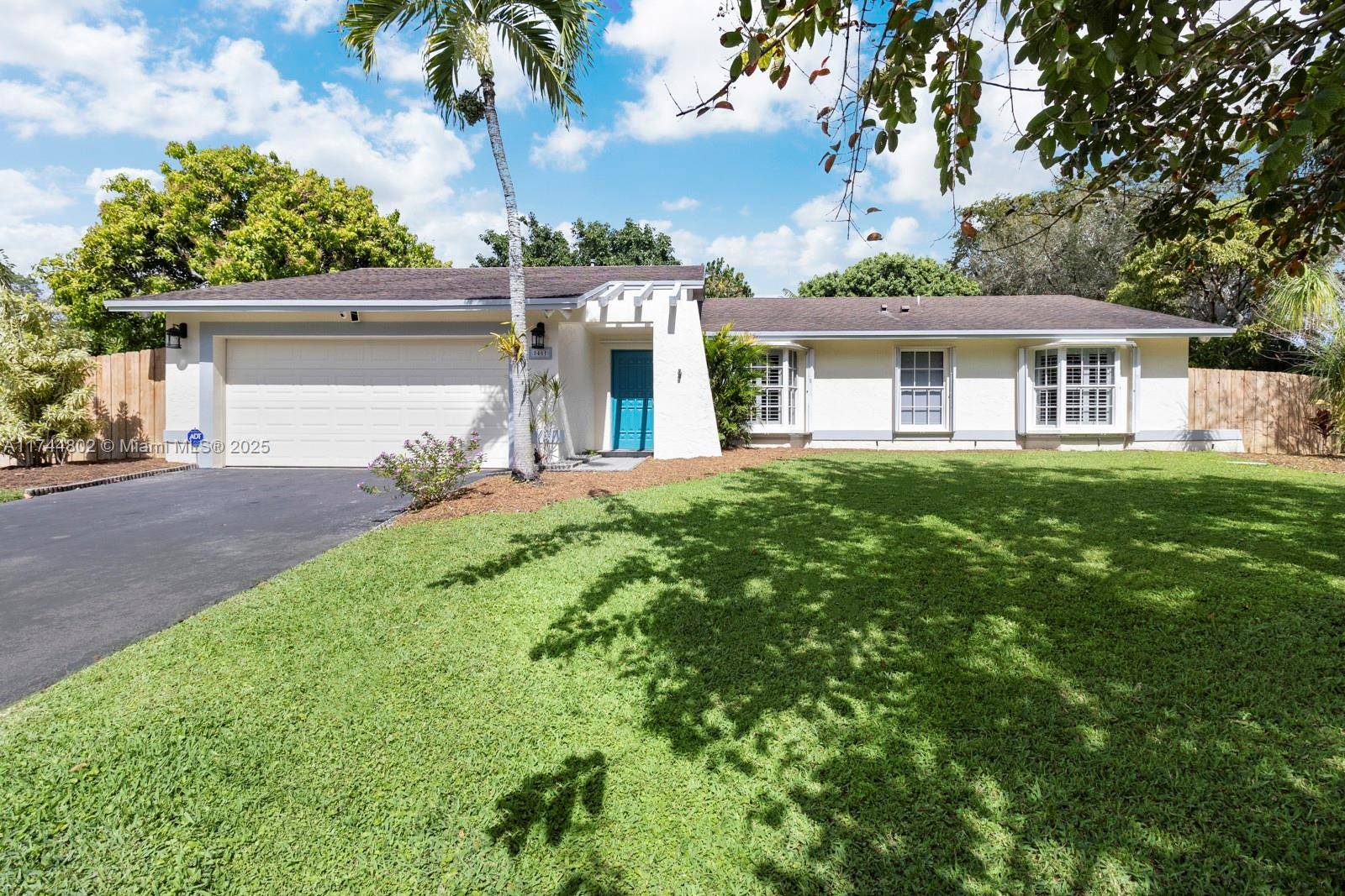 Palmetto Bay, FL 33157,8461 SW 181st St