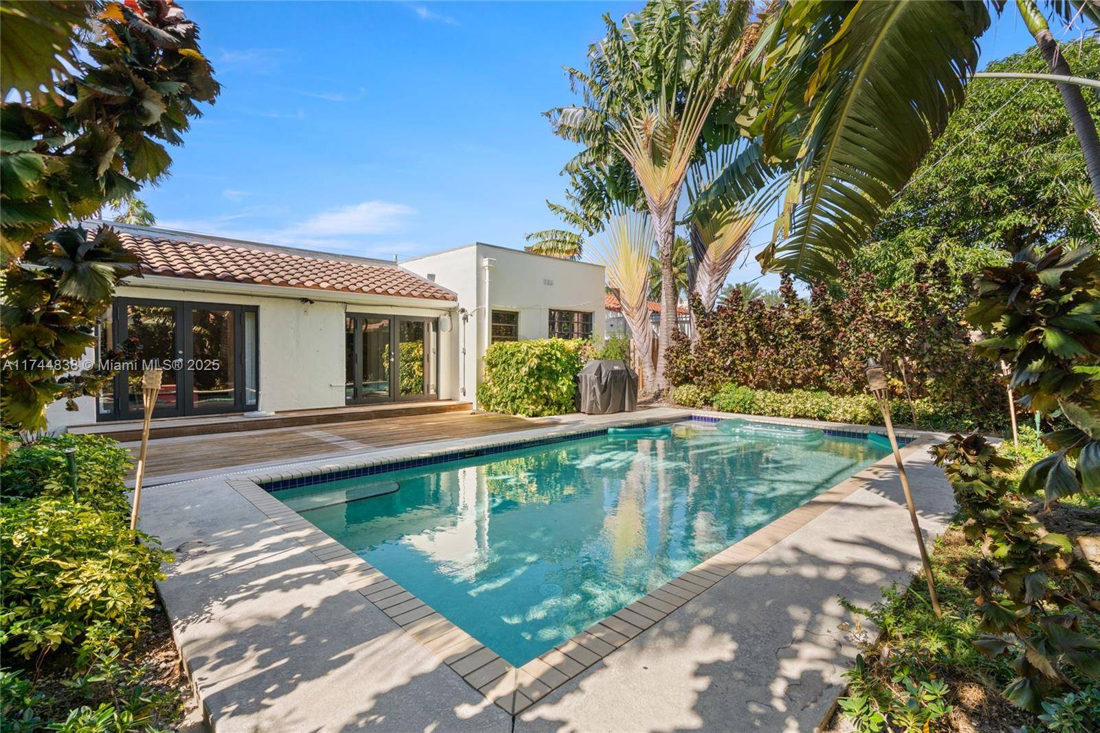Miami Beach, FL 33140,4531 Sheridan Ave
