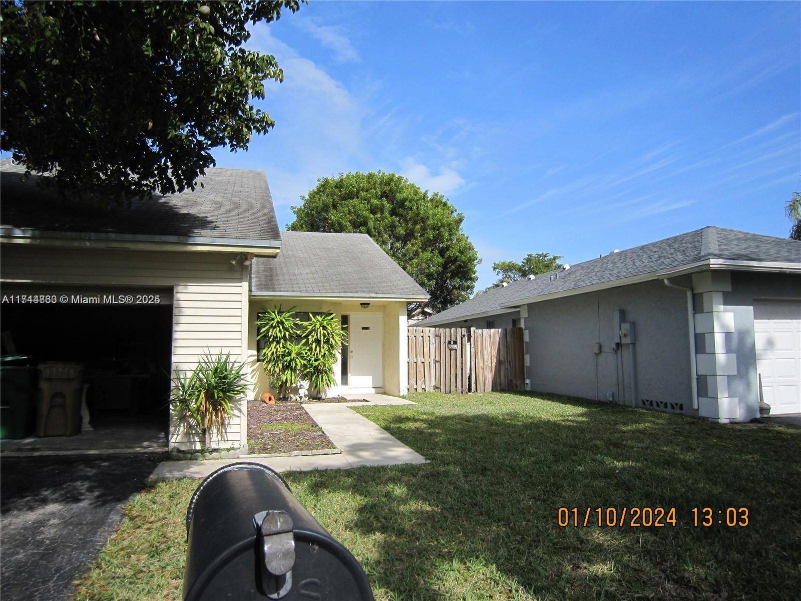 Davie, FL 33328,8311 SW 41st Ct #0