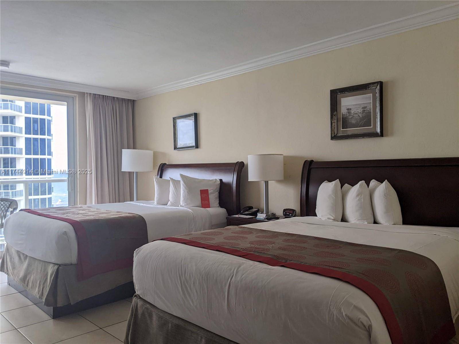 Sunny Isles Beach, FL 33160,19201 COLLINS AVE #1131