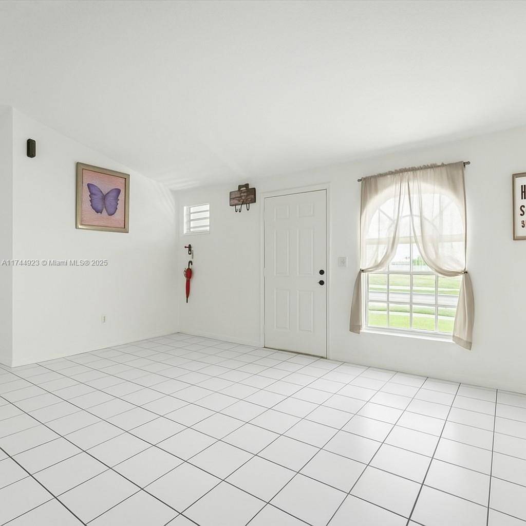 Miami, FL 33187,15263 SW 178th St