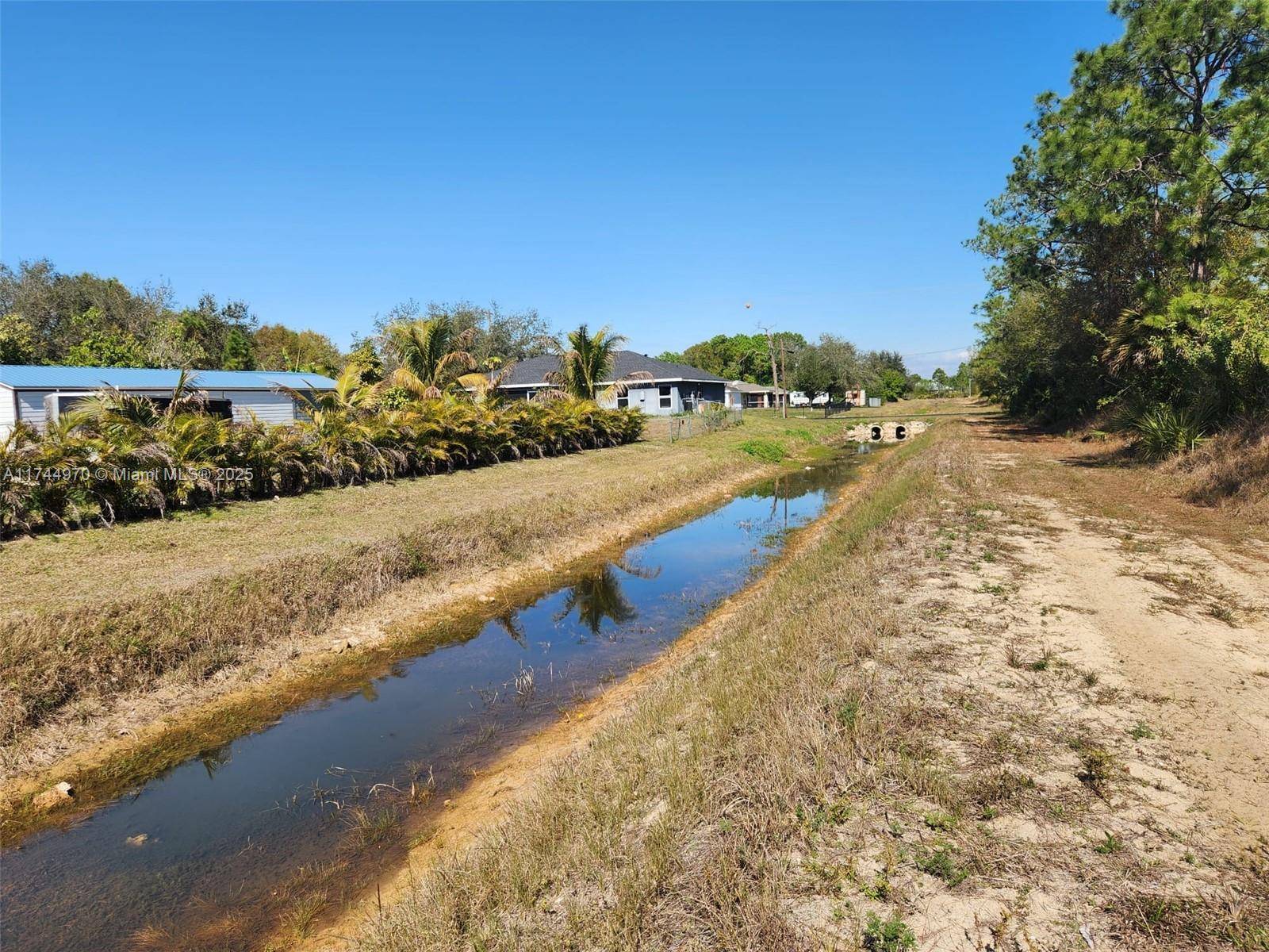 Lehigh Acres, FL 33971,2719 50 W