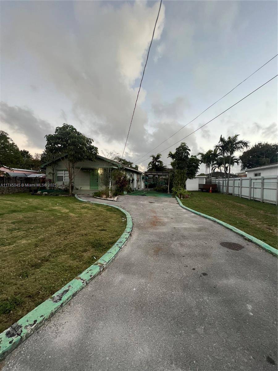 Miami, FL 33144,6738 SW 14th St #0
