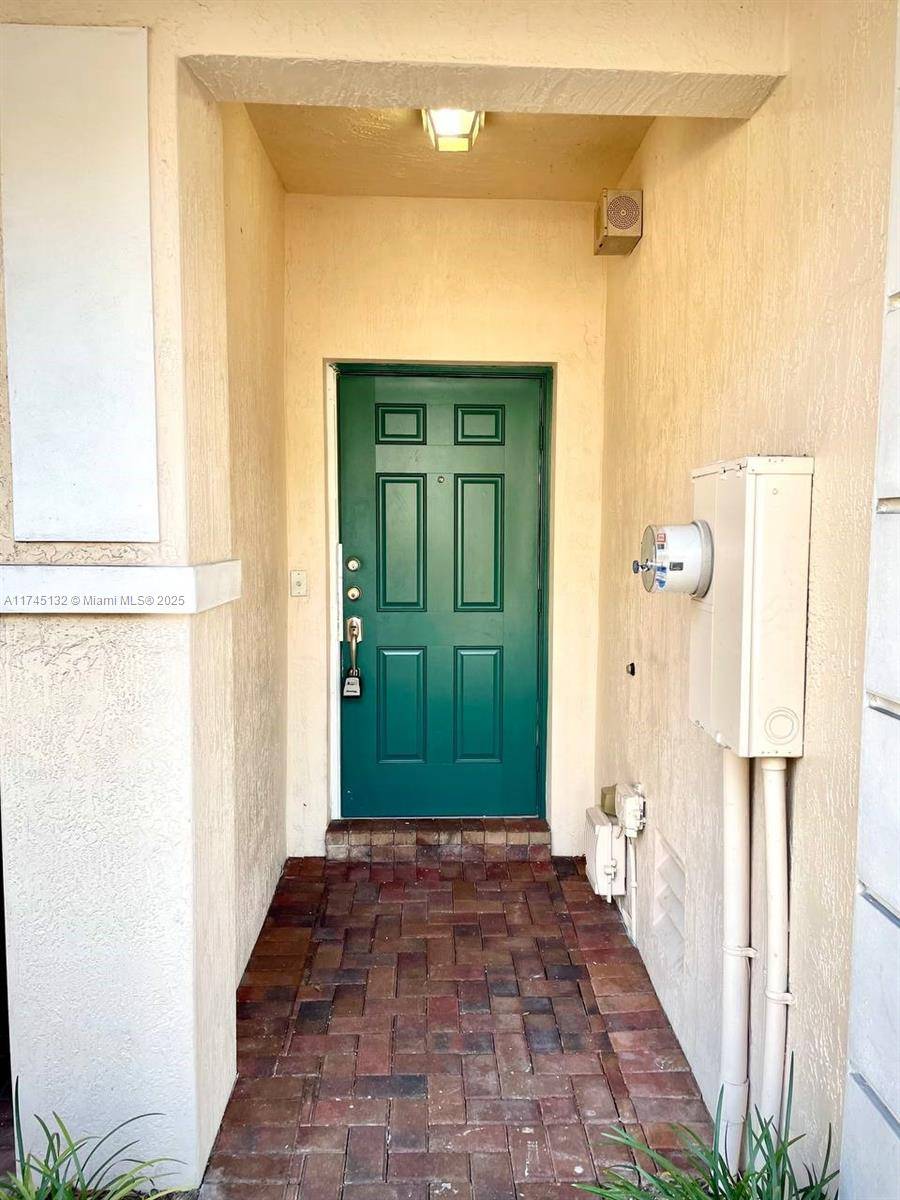 Oakland Park, FL 33311,2976 NW 30th Ct