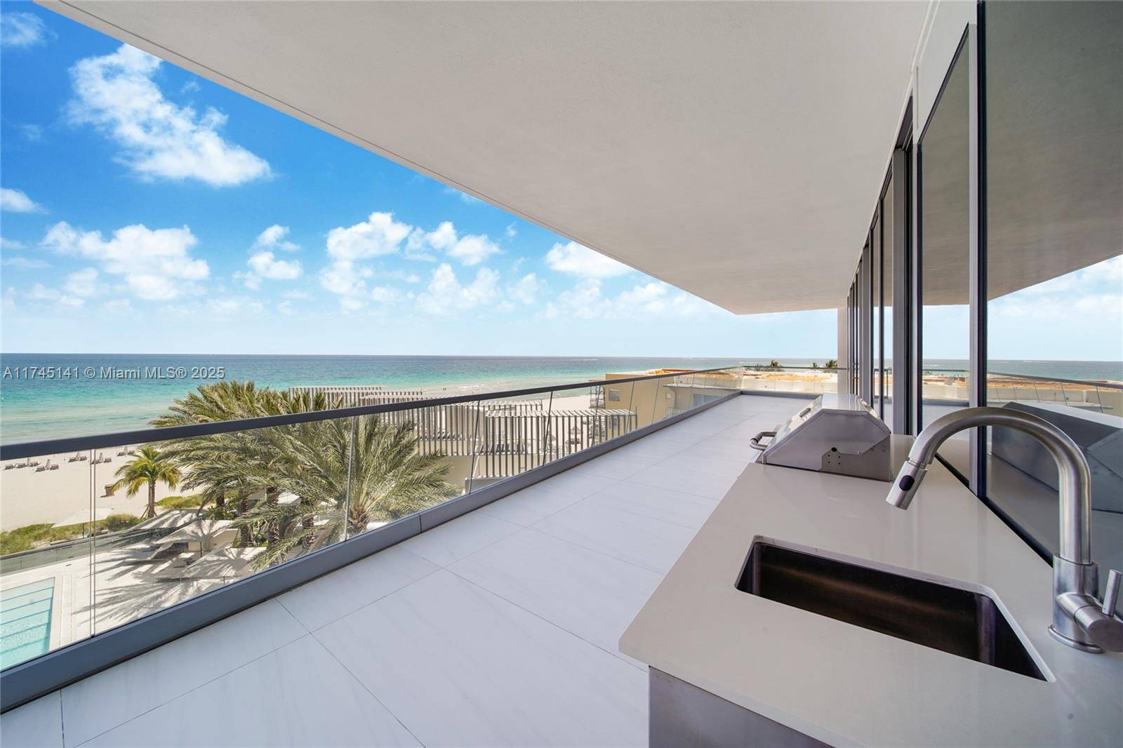 Sunny Isles Beach, FL 33160,18501 Collins Ave #403