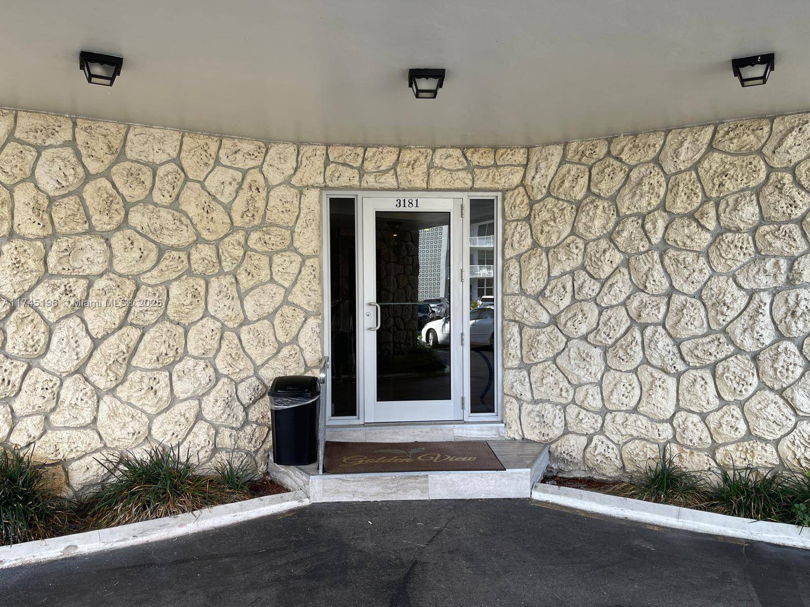 Hallandale Beach, FL 33009,3181 S Ocean Dr #107