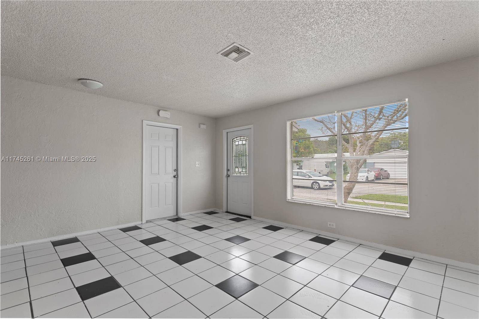 North Lauderdale, FL 33068,7700 SW 9th St
