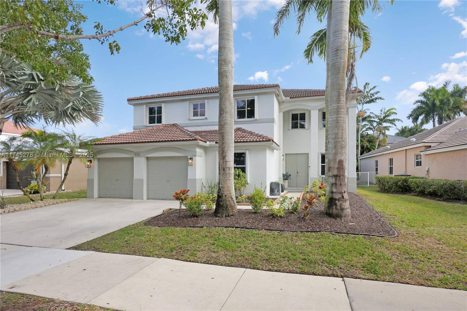 Weston, FL 33327,932 Nandina Dr