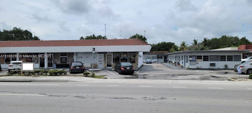 Miramar, FL 33023,6272 Miramar Pkwy