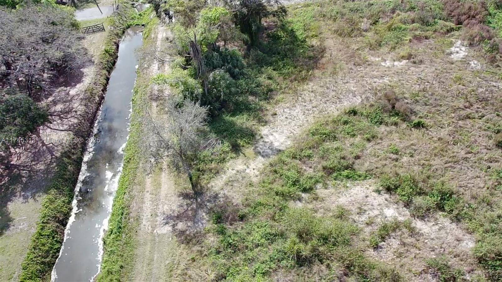 Loxahatchee, FL 33412,157xx N 99th Ct