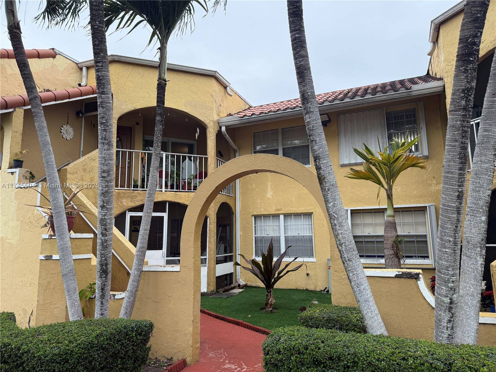 Miami, FL 33193,15665 SW 74th Cir Dr #14