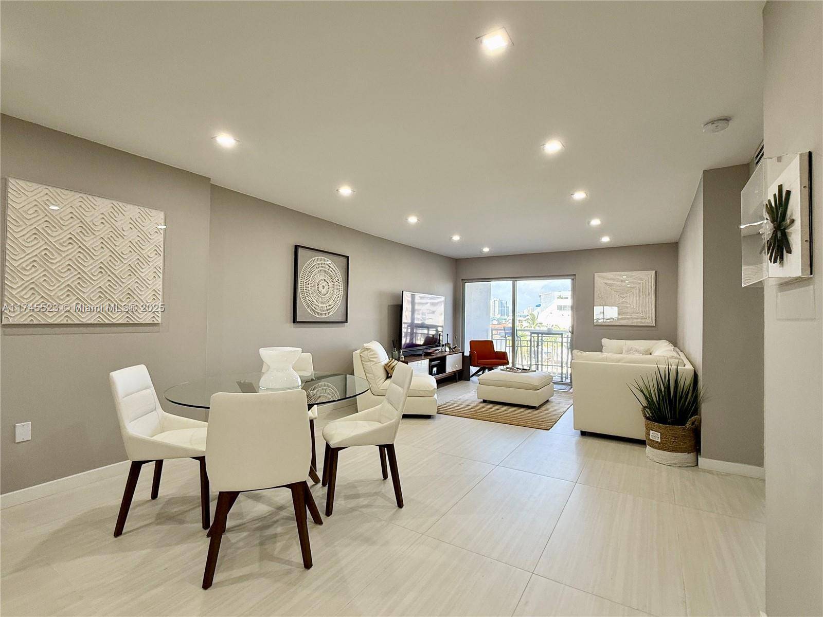 Sunny Isles Beach, FL 33160,400 Kings Point Dr #415