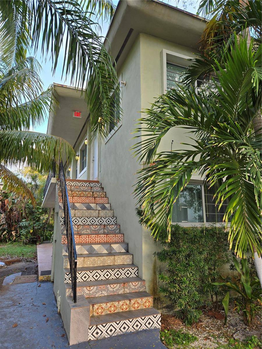 Miami Beach, FL 33141,7025 Rue Granville