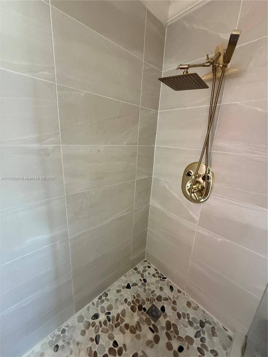 Hialeah, FL 33014,7590 W 14th Ave