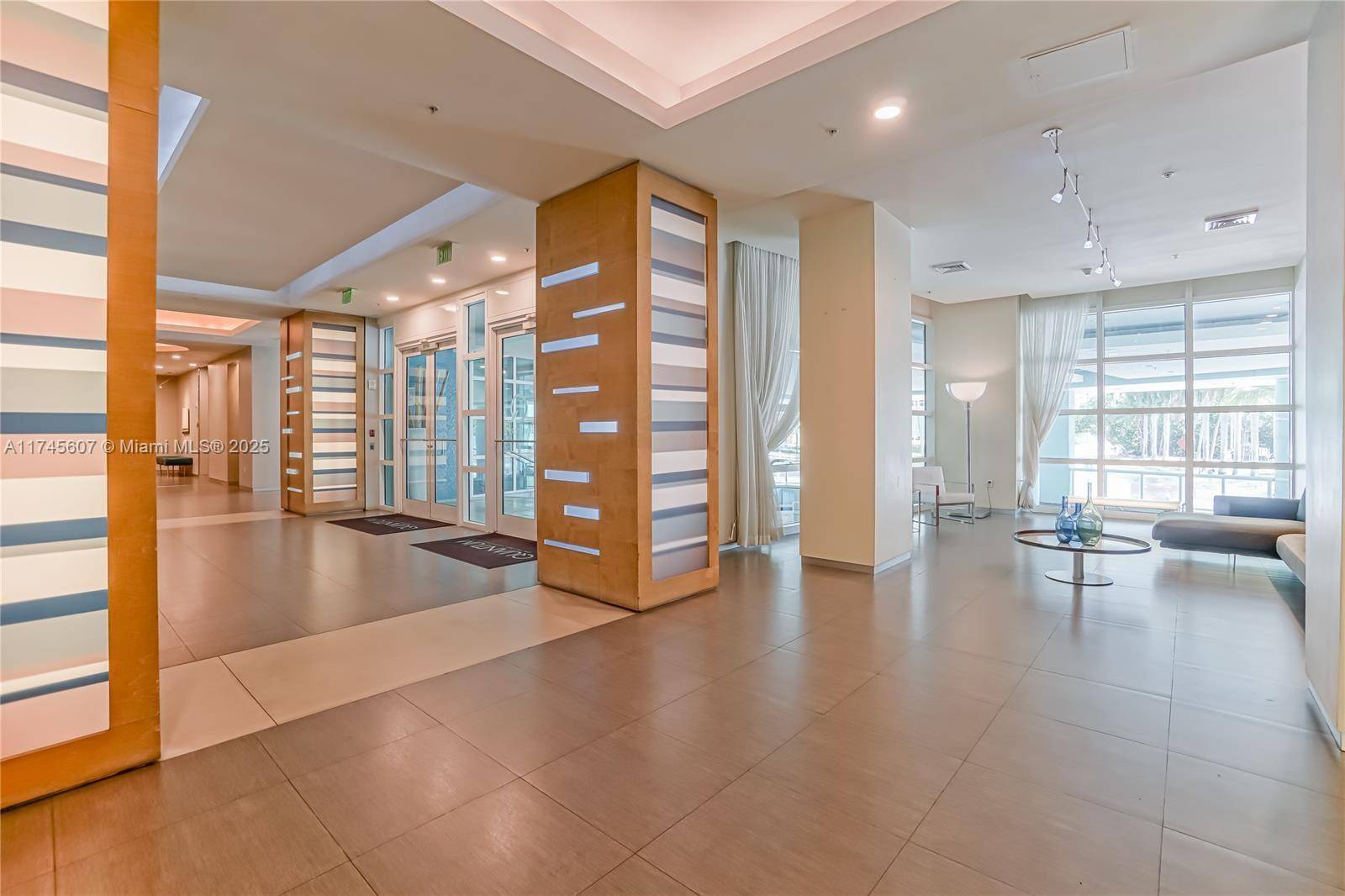 Miami, FL 33132,1900 N Bayshore Dr #5006