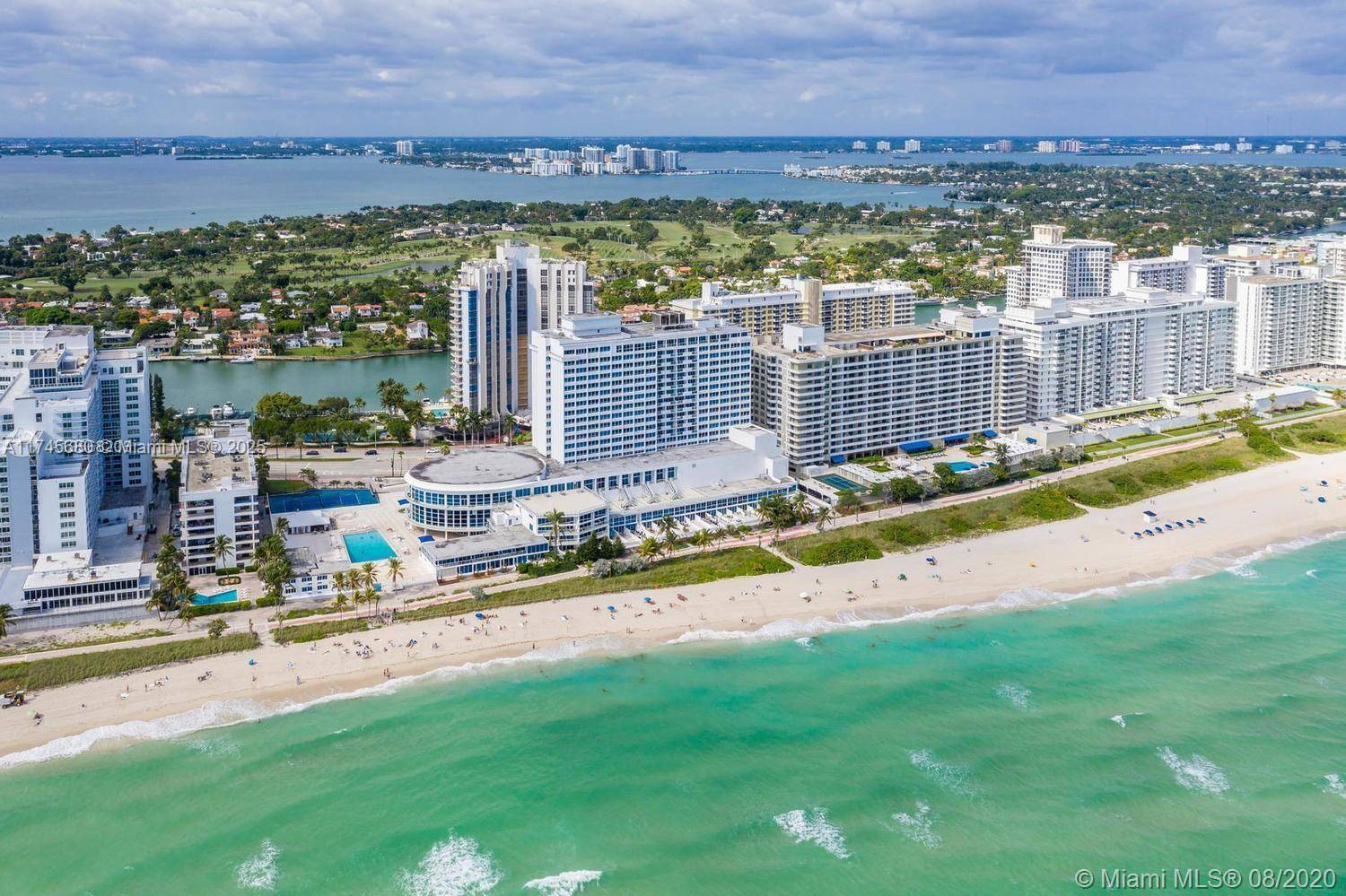 Miami Beach, FL 33140,5445 Collins Ave #403