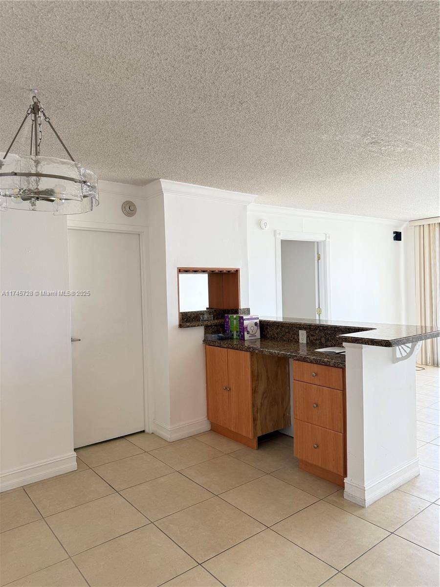 Sunny Isles Beach, FL 33160,100 Bayview Dr #903