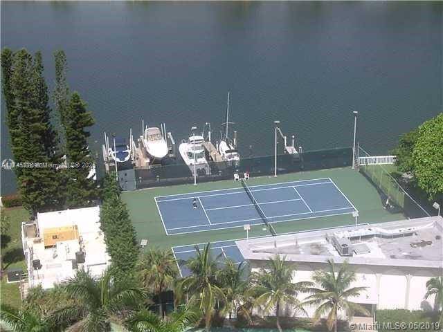 Miami Beach, FL 33140,5401 Collins Ave #339
