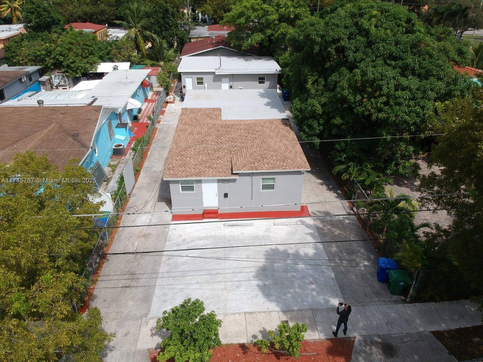 Miami, FL 33142,2425 NW 28th St