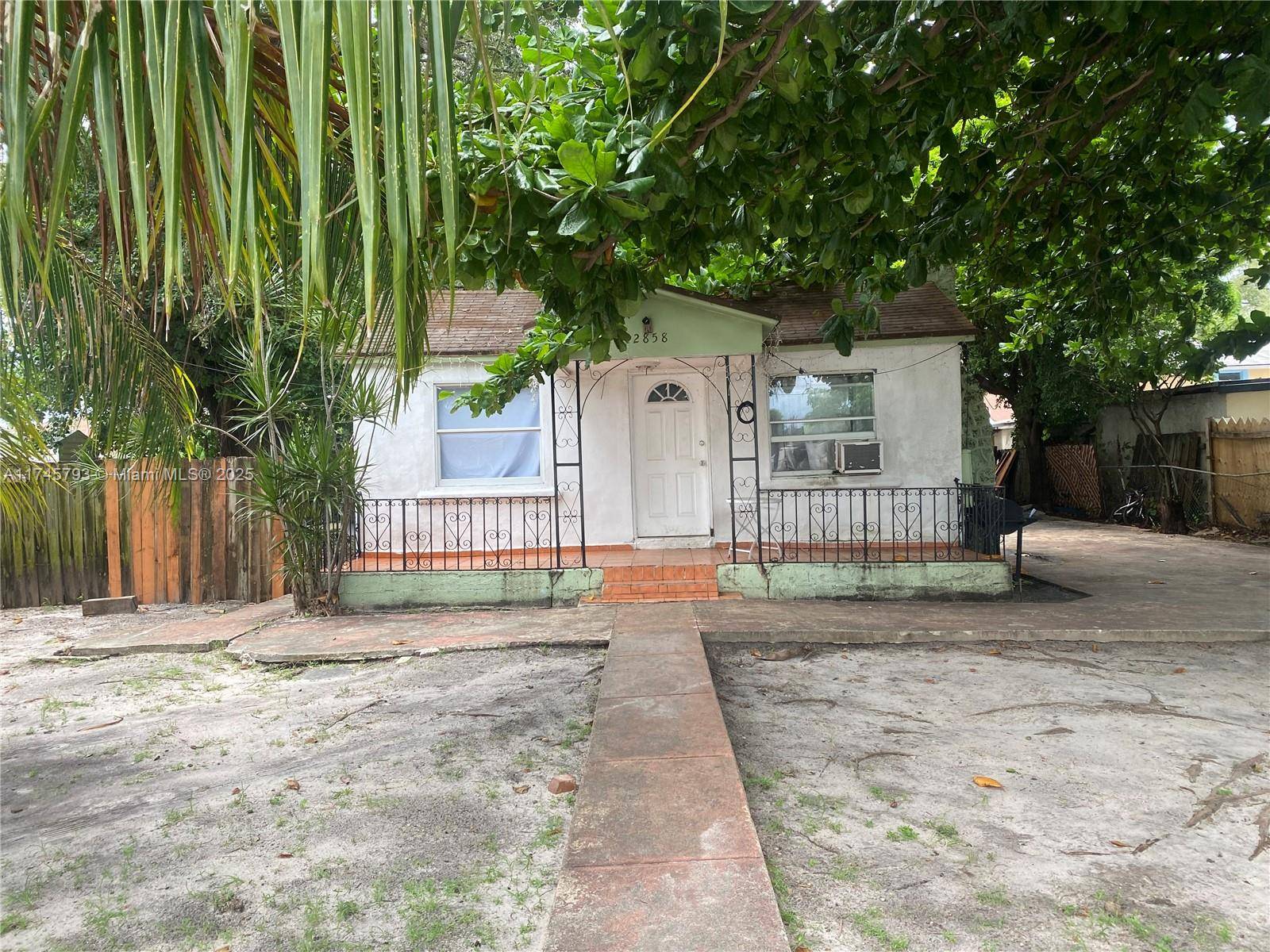 Miami, FL 33142,2858 NW 31st Ave