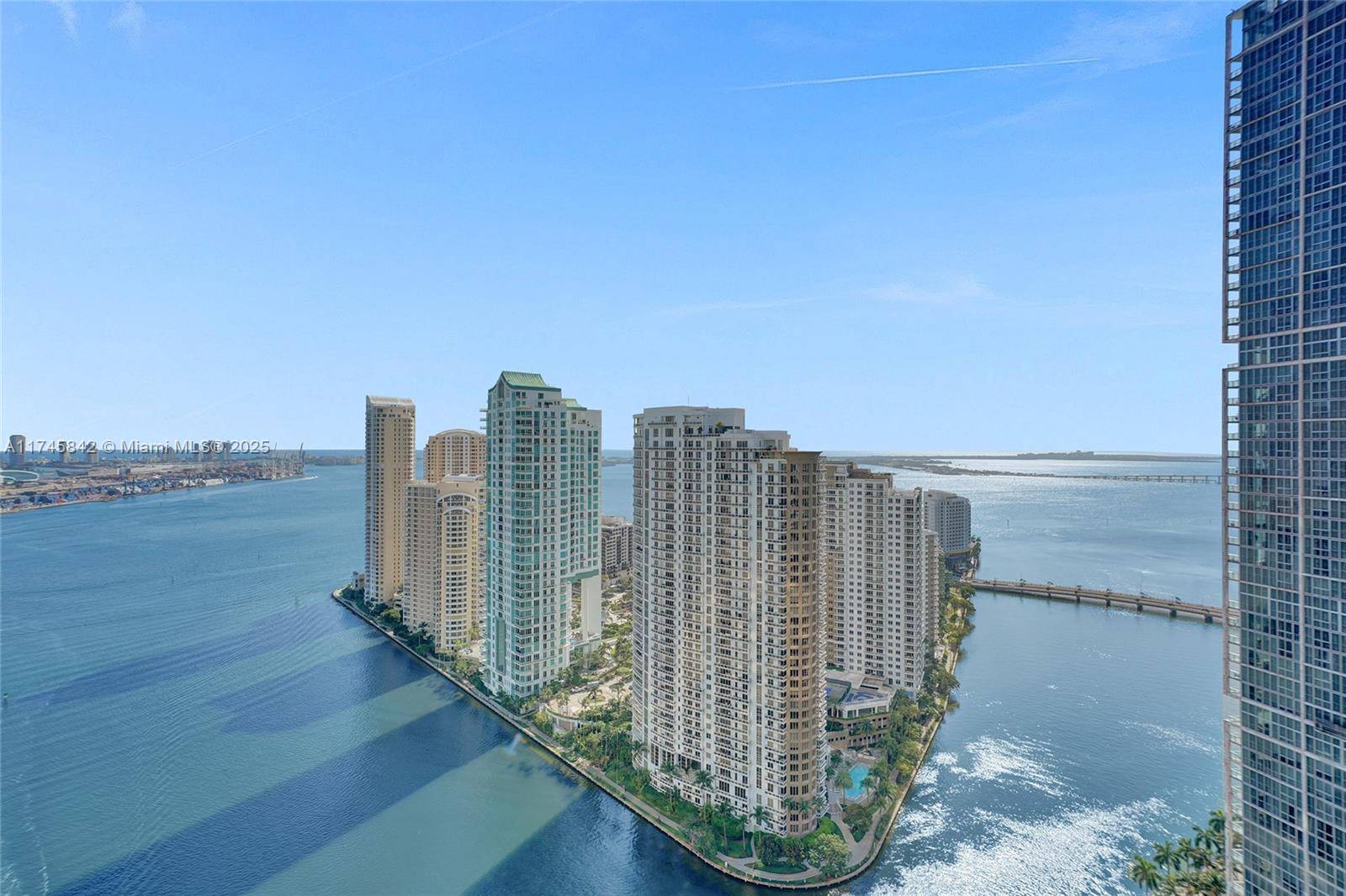 Miami, FL 33131,300 Biscayne Blvd Way #3405