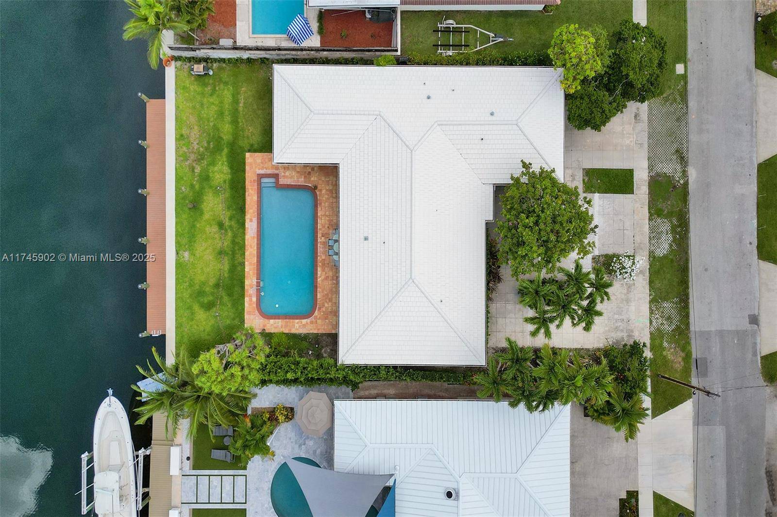 North Miami, FL 33181,12840 Hickory Rd